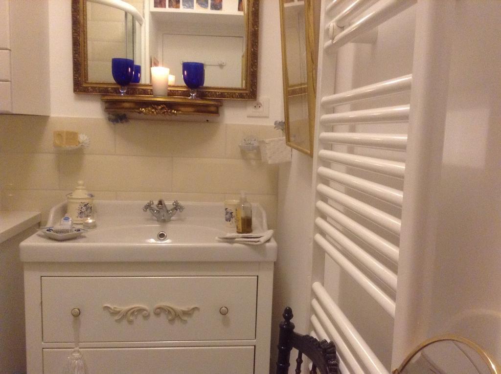 Lamaison Du Phare Honfleur Chambres D'Hotes Et Jacuzzi Prive الغرفة الصورة